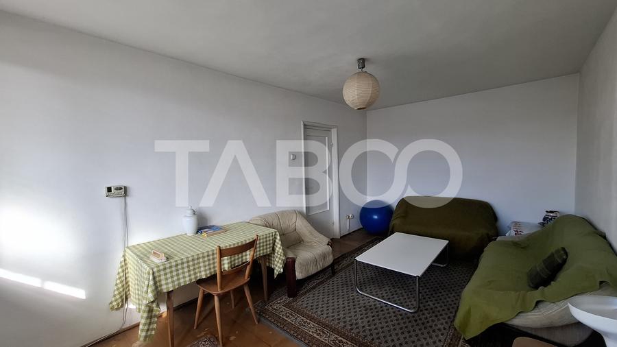 Apartament cu 3 camere decomandat, mobilat în Mihai Viteazul