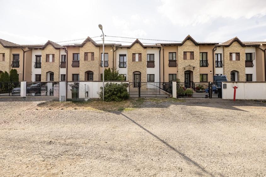 Casa 3 dormitoare si gradina | La limita cu Timisoara zona Braytim | Comision 0% - 36