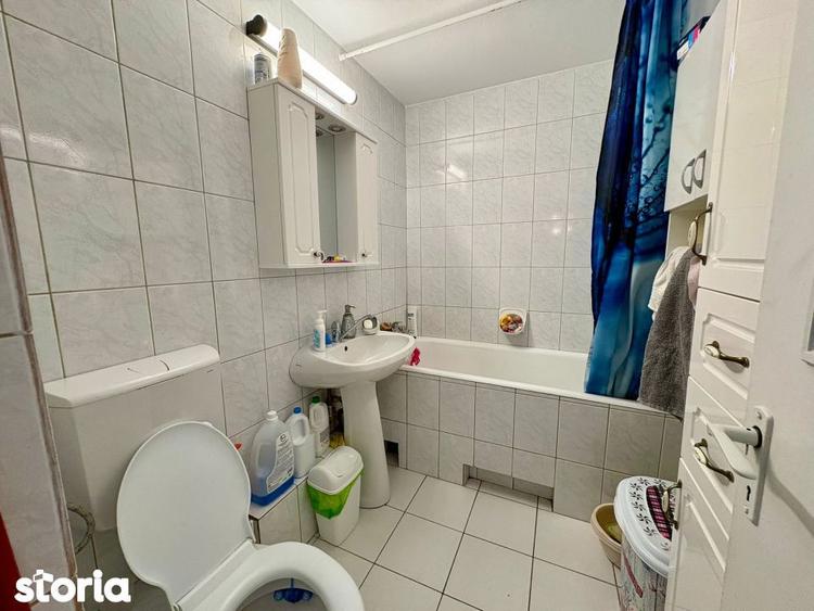 Apartament cu 4 camere decomandat, mobilat în Mărăști
