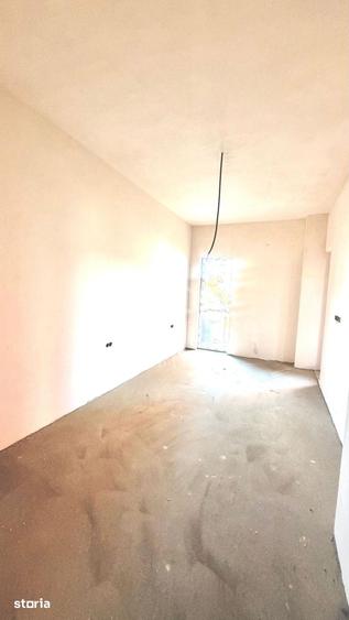 Apartament cu 4 camere în Florești