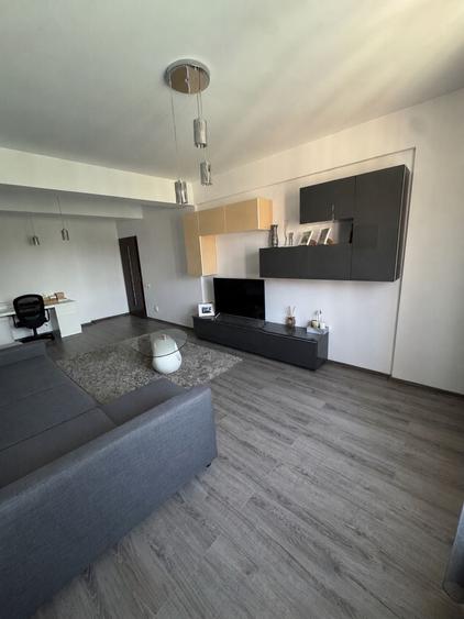 Apartament cu 2 camere decomandat în Olteni