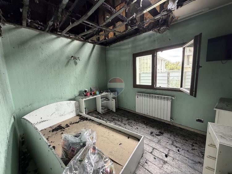 Casă individuală cu 4 camere cu Teren 608 Mp în Golești