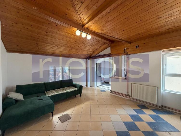 Apartament cu 3 camere în Știrbei Vodă