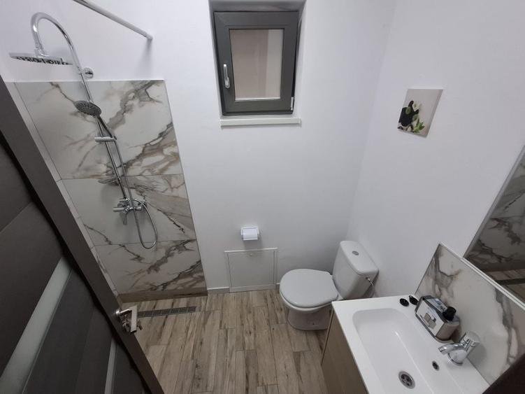 Casă cu 3 camere cu Teren 330 Mp în Livada