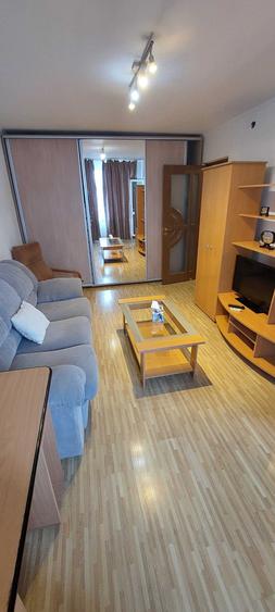 Apartament cu 2 camere decomandat în Berceni