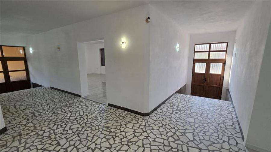 Spațiu comercial, de 130 mp, în Răcășdia