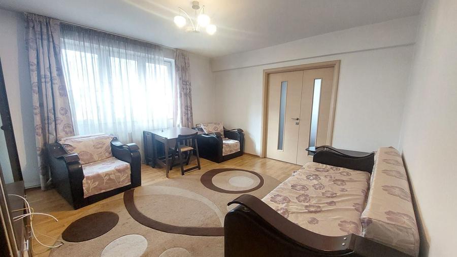 Apartament cu 2 camere semidecomandat, mobilat în Central — fotografia 1