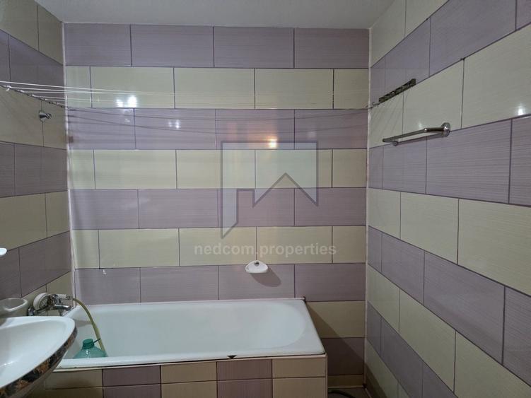 Apartament cu 3 camere decomandat, mobilat în Mărgeanului