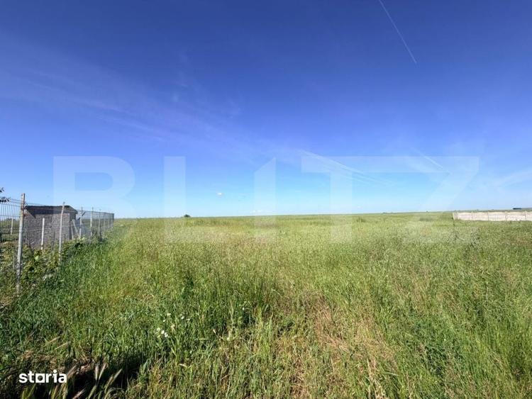 Teren intravilan de vanzare, 2.400 mp ideal pentru constructie, zona C - 4