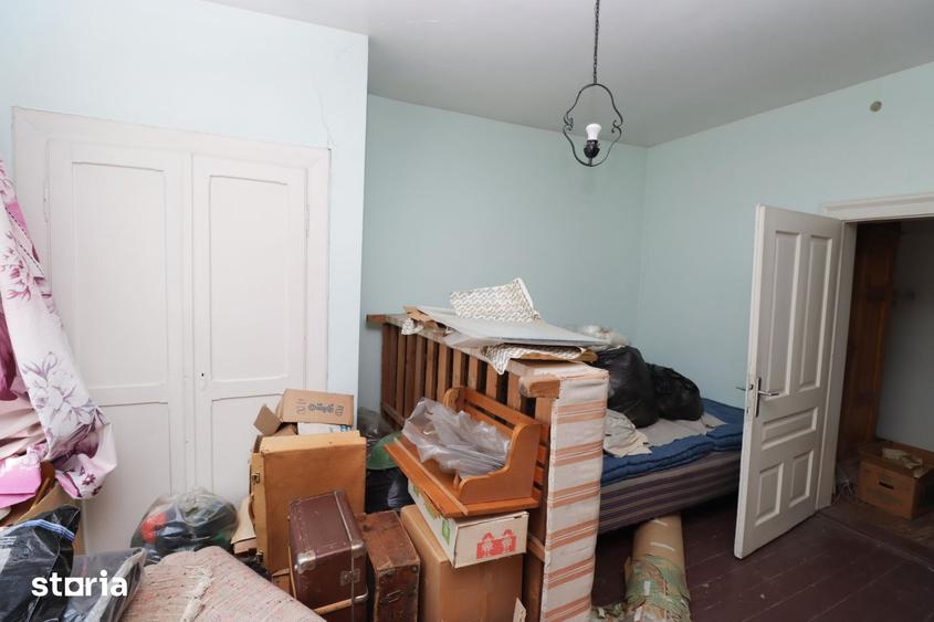 Apartament cu 3 camere decomandat în Sud