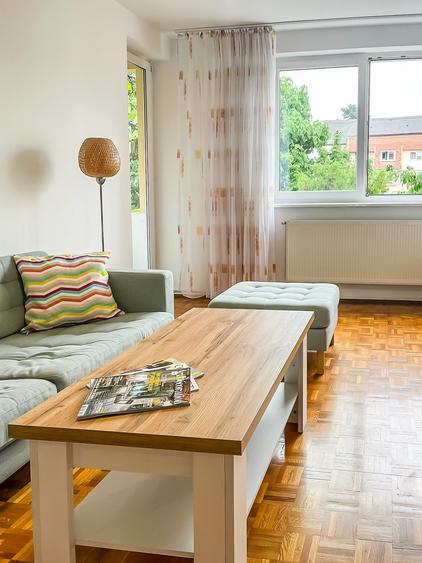 Apartament cu 3 camere decomandat în Ștrand