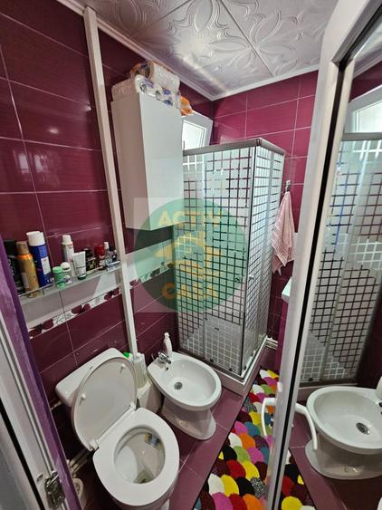 Apartament cu 3 camere decomandat în Est