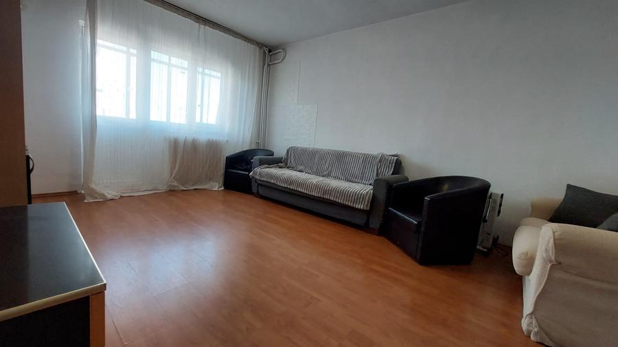 Apartament cu 2 camere semidecomandat în Veteranilor
