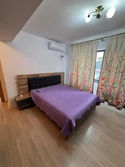 Apartament cu 2 camere semidecomandat, mobilat în Moșilor