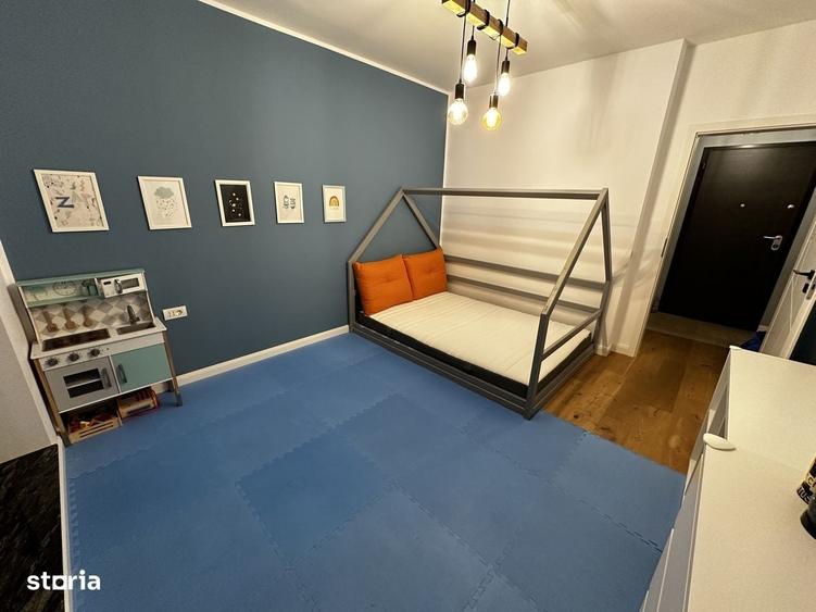 Apartament cu 3 camere decomandat în Sud
