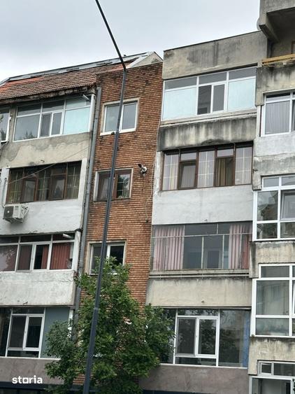 Vand apartament 4 camere vis a vis de Hanul Haiduciilor ! - 11