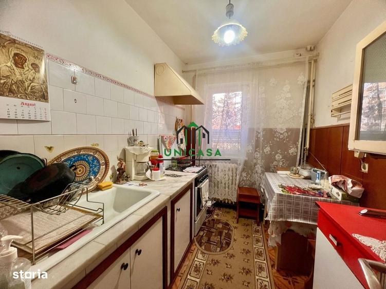 Apartament cu 3 camere semidecomandat în Nicolae Bălcescu