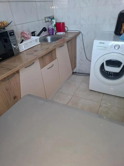 Apartament cu 3 camere decomandat în Decebal