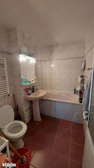 Apartament cu 2 camere decomandat, mobilat în Tomis Nord