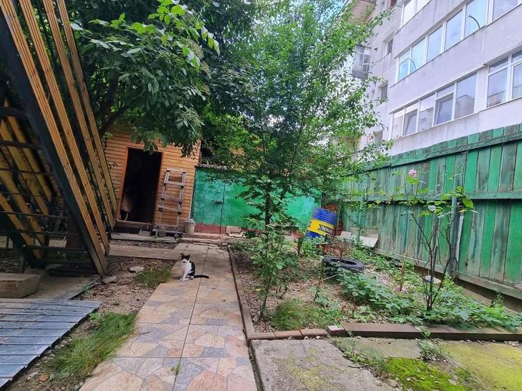 Spațiu comercial, de 40 mp, în Central