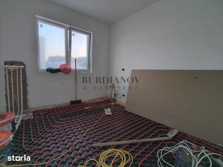 Casă cu 4 camere cu Teren 310 Mp în Central