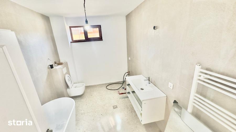 Casă cu 5 camere cu Teren 760 Mp în Miroslava