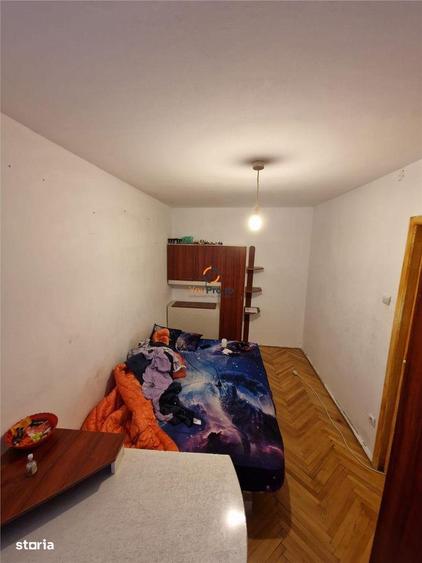 Apartament cu 3 camere semidecomandat în Circumvalațiunii