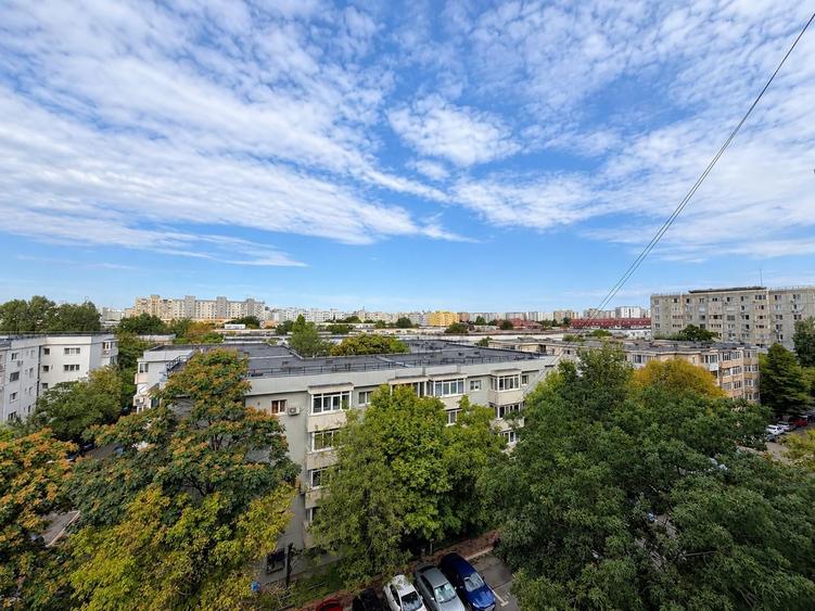 Apartament cu 3 camere decomandat, mobilat în Dristor