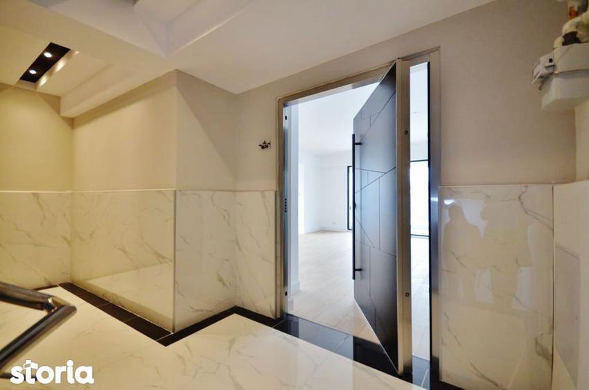 Apartament cu 5 camere în Gara de Nord