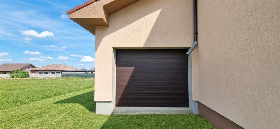 Casă cu 5 camere cu Teren 500 Mp în Nojorid