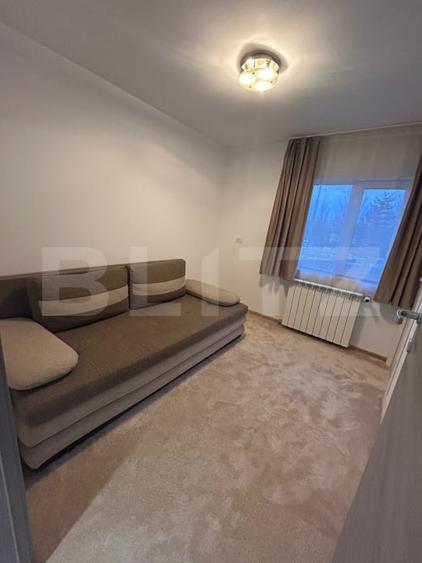 Apartament cu 3 camere decomandat, mobilat în Traian