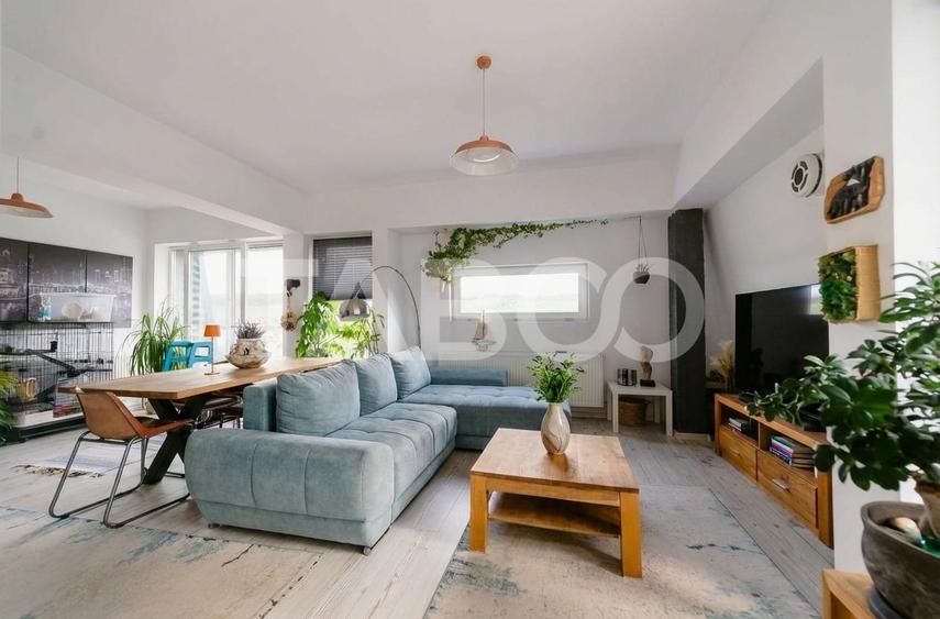 Penthouse cu 3 camere decomandat, mobilat în Cisnădie