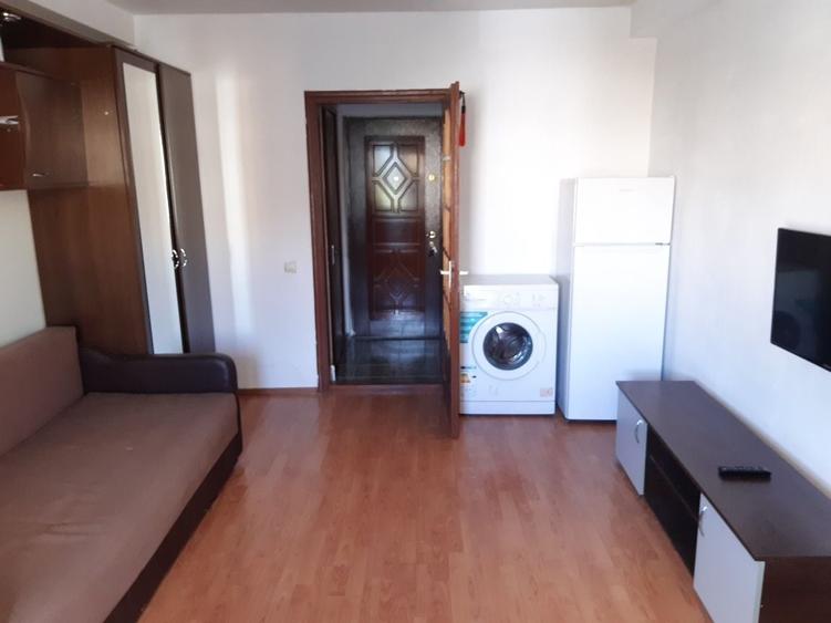 Garsonieră decomandată în Drumul Taberei