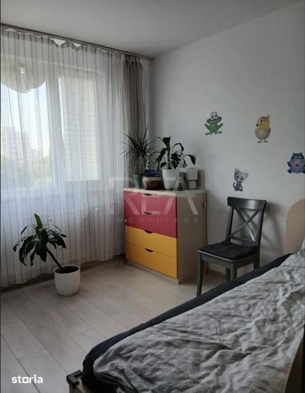 Apartament cu 3 camere decomandat în Drumul Taberei