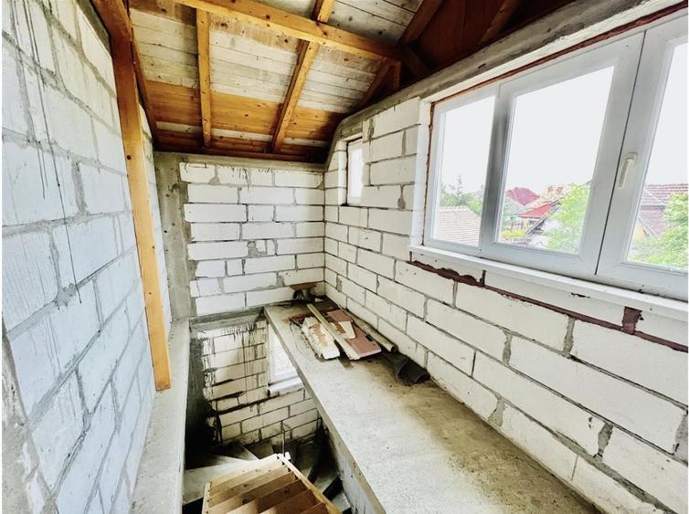 Duplex cu 4 camere cu Canalizare în Lazaret