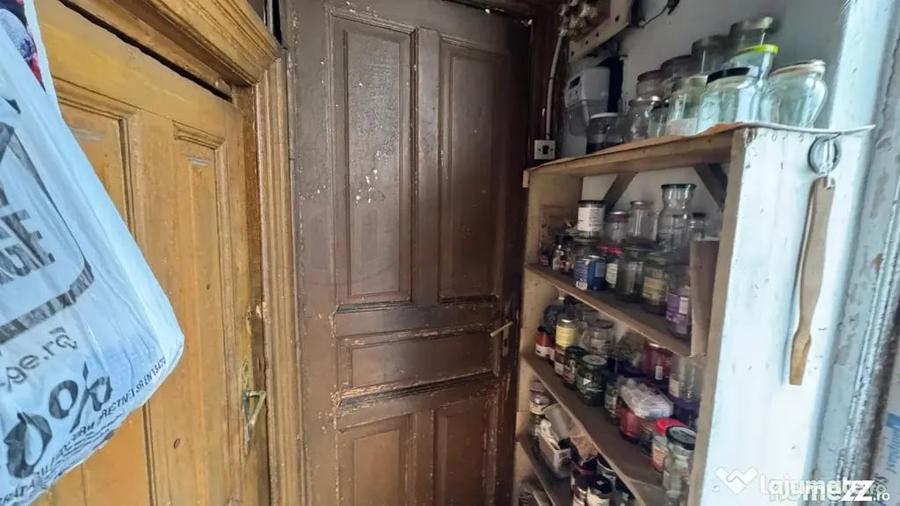 Apartament cu 6 camere decomandat în Ștefan cel Mare