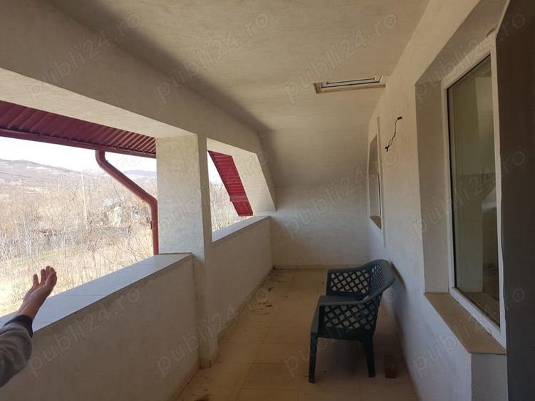 Casă cu 4 camere cu Teren 1500 Mp în Izvoru Dulce (Beceni)