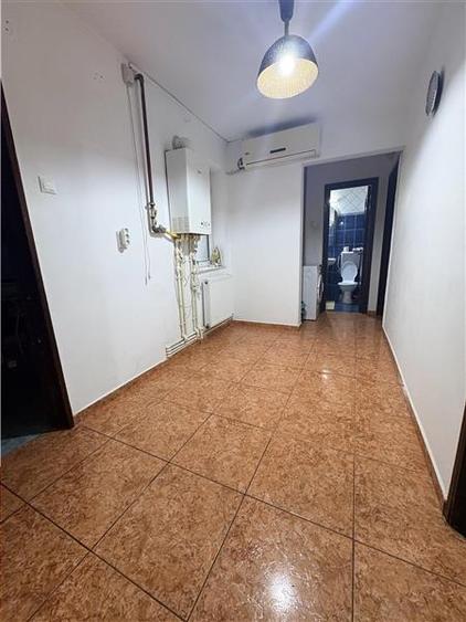 Apartament cu 3 camere decomandat în Tomis Nord