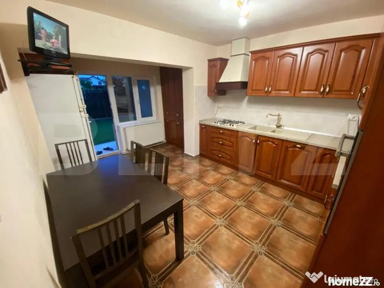 Casă cu 7 camere cu Teren 587 Mp în Valea