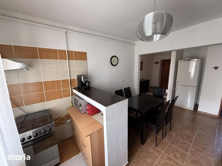 Apartament cu 3 camere în Uric