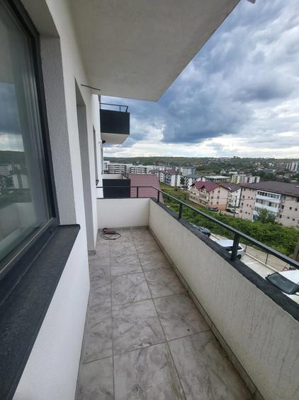 Apartament cu 2 camere semidecomandat în Vișani