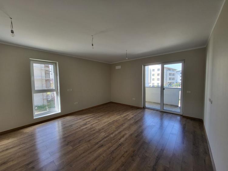 Apartament cu 2 camere decomandat în Girocului