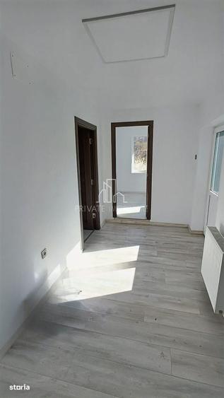 Casă cu 4 camere în Mureșeni