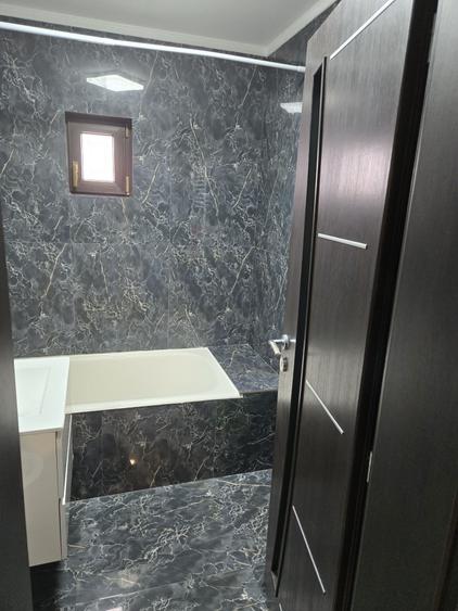 Apartament cu 2 camere decomandat în Podul de Fier