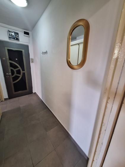 Apartament cu 2 camere semidecomandat în Complex Studențesc