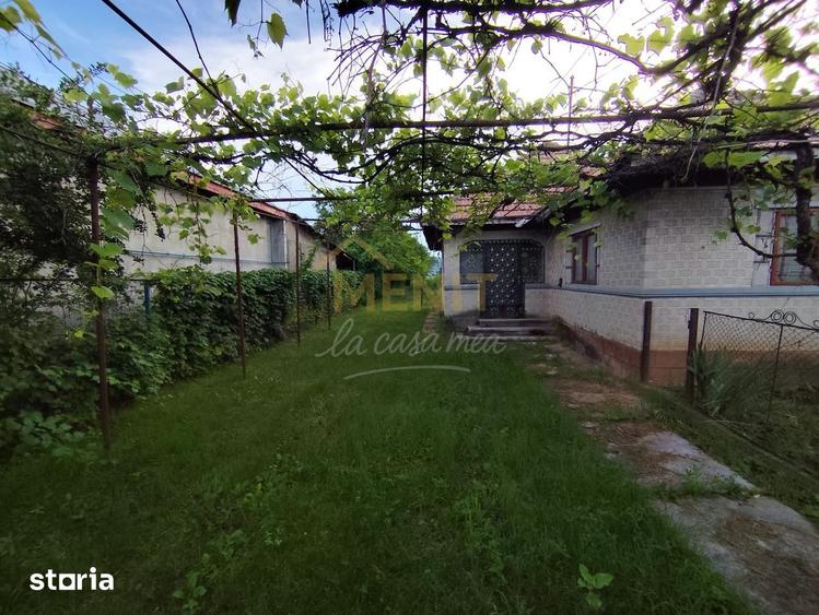 Casă cu 4 camere cu Canalizare în Măgureni