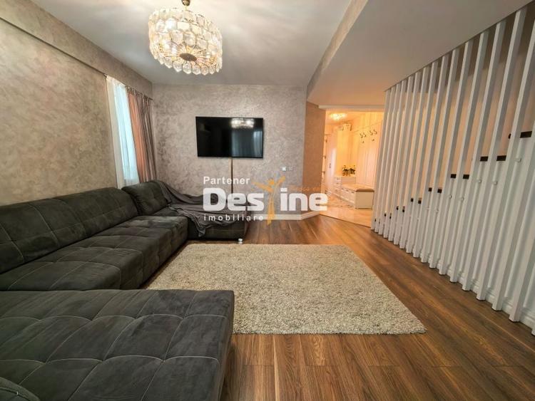 Duplex cu 7 camere cu Canalizare în Copou