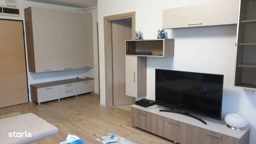 Apartament cu 3 camere decomandat în Sud