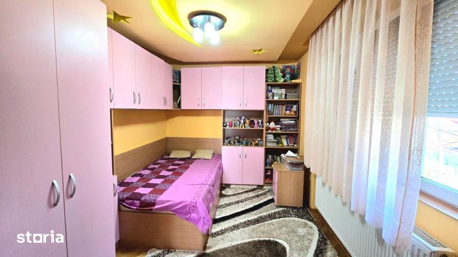 Apartament cu 3 camere în Micro 14