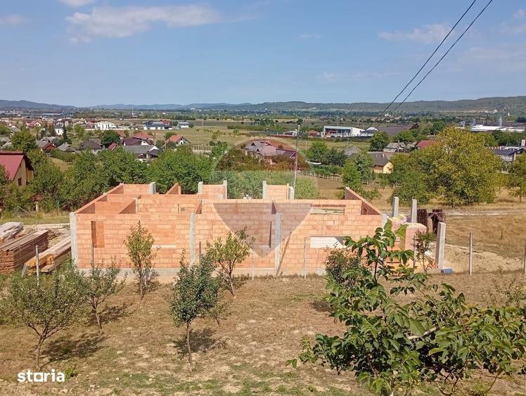 Casă cu 4 camere în Central